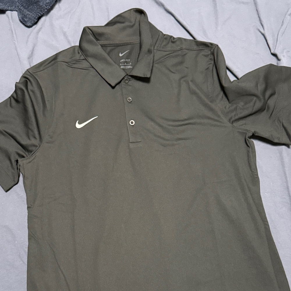 Nike Men's black Polo Shirt